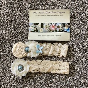 Lace floral garter set, never used